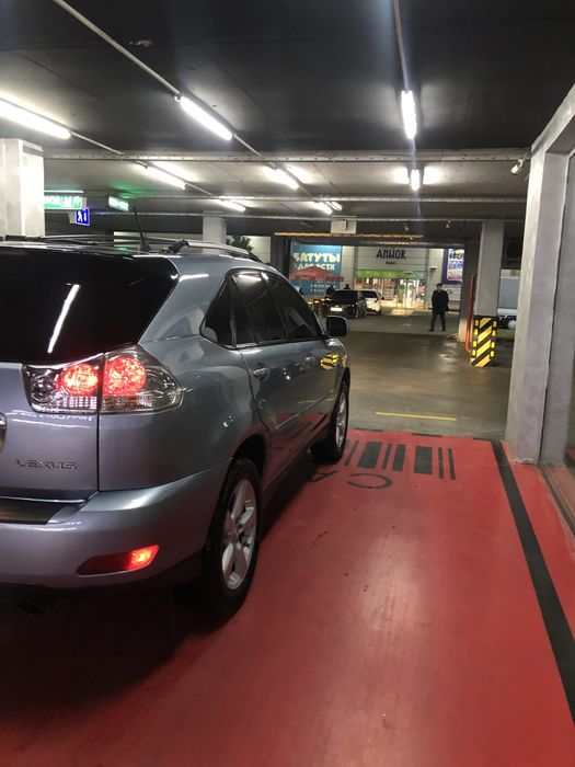 Продается Lexus rx350  состояние хорошая есть царапины итд