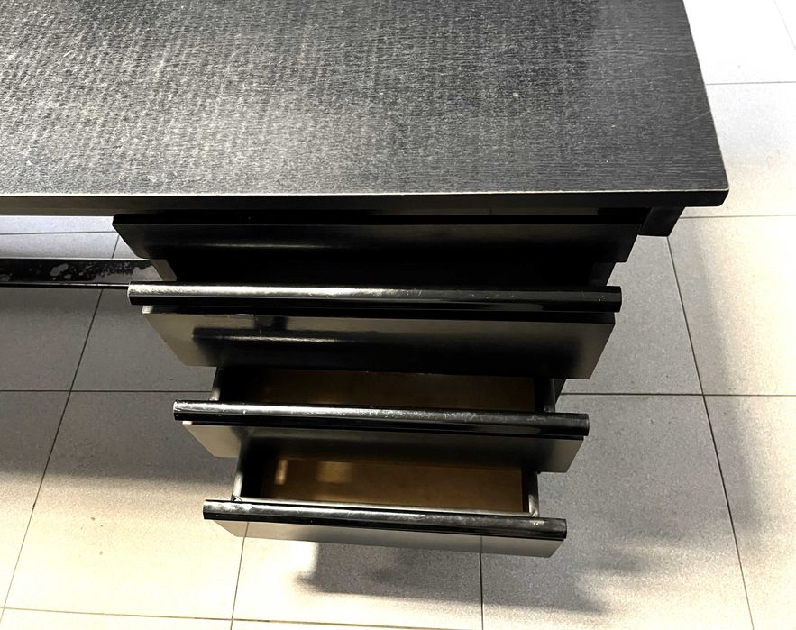 Офис бюро за каса или рецепция с касово чекмедже + контейнер и подарък