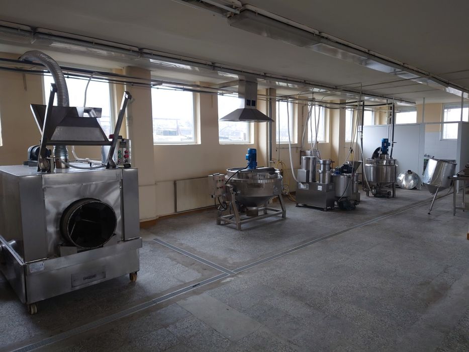 Оборудване за производство на фъстъчено масло, тахан, бадемово масло и