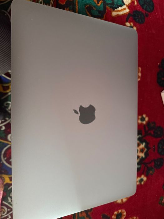 Macbook air M1 8/256