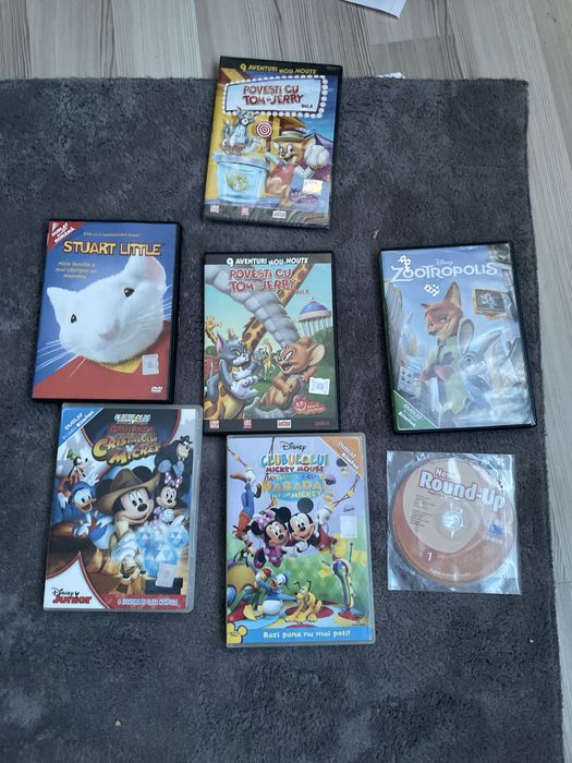 Vand dvd-uri cu desene