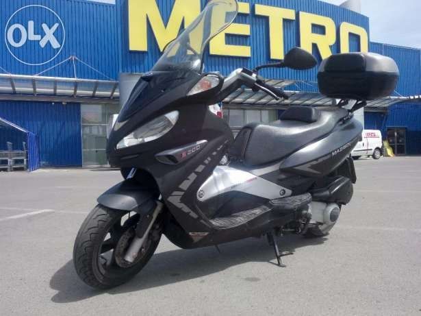 Vând Malaguti Madison 200cc