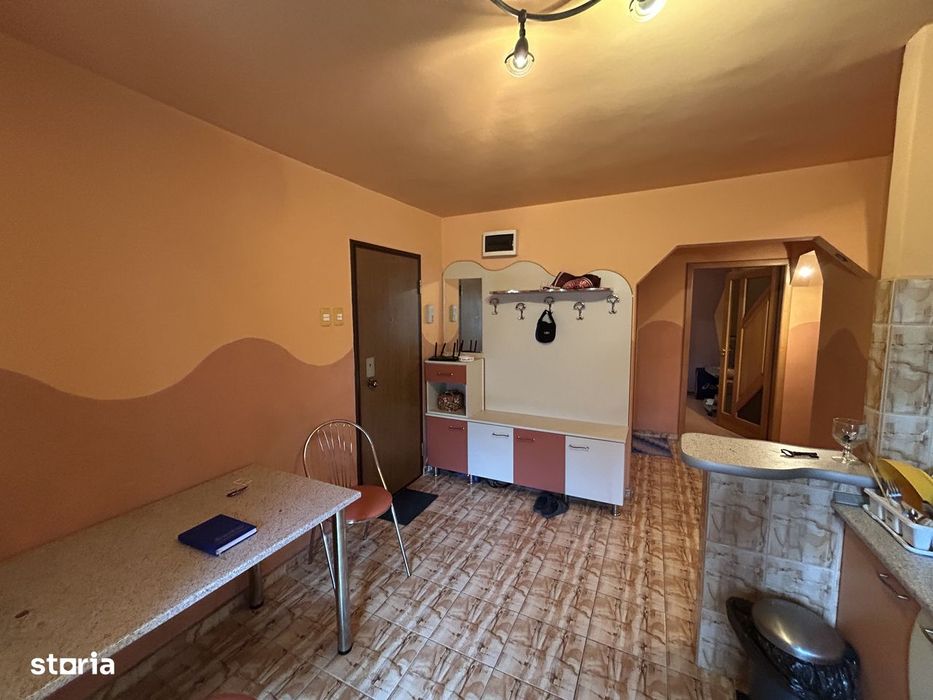 Inchiriez apart.3 cam.decom.et.2/4,modern,zona Vlaicu-Mall