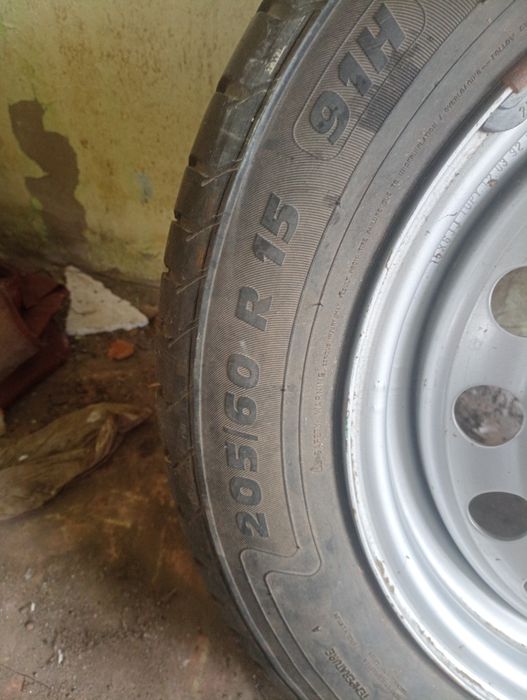 Продам колесо в сборе безкамерка