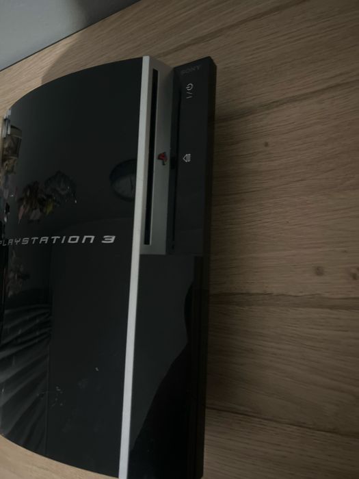 PLAYSTATION 3  продавам
