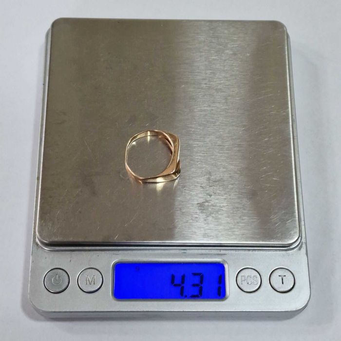 Златен пръстен 14К / 4.31 гр.