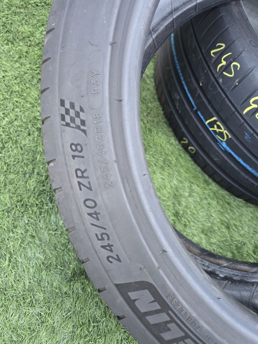 245 40 18 michelin