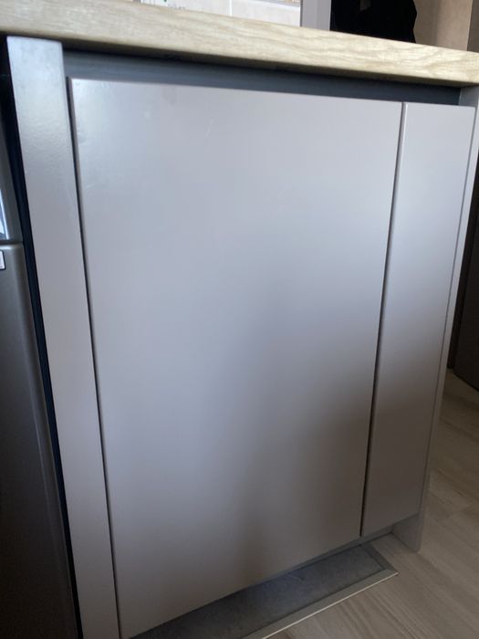 Продам посудомоечную машинку