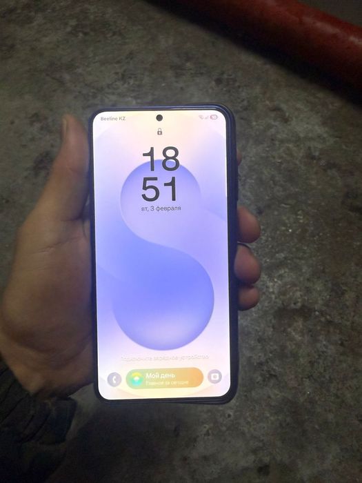 Продам смартфон SAMSUNG GALAXY S25