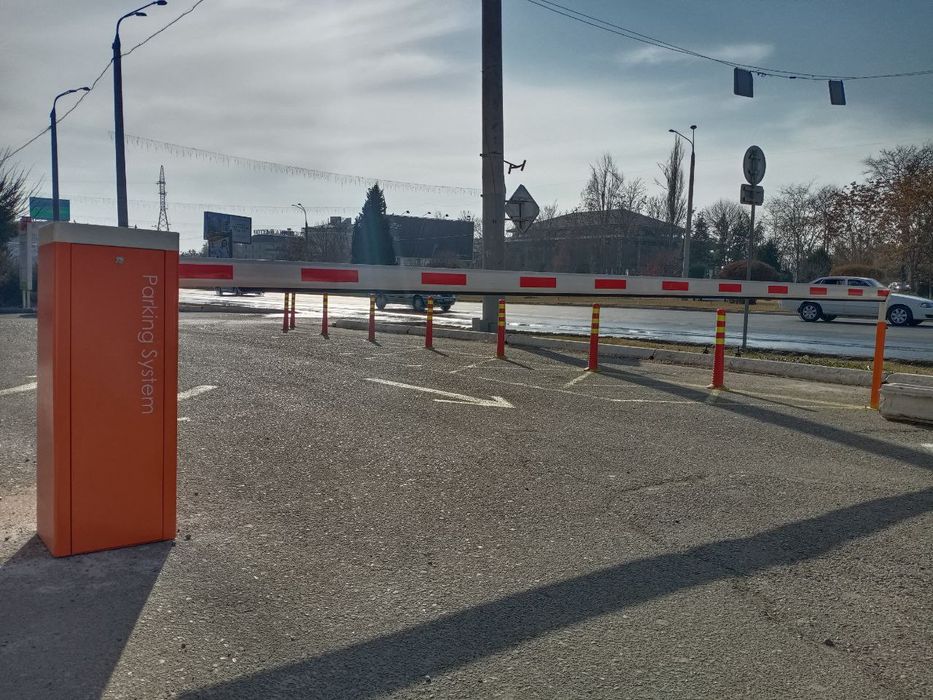 Шлагбаум стрела до шести метров два пульта в комплекте