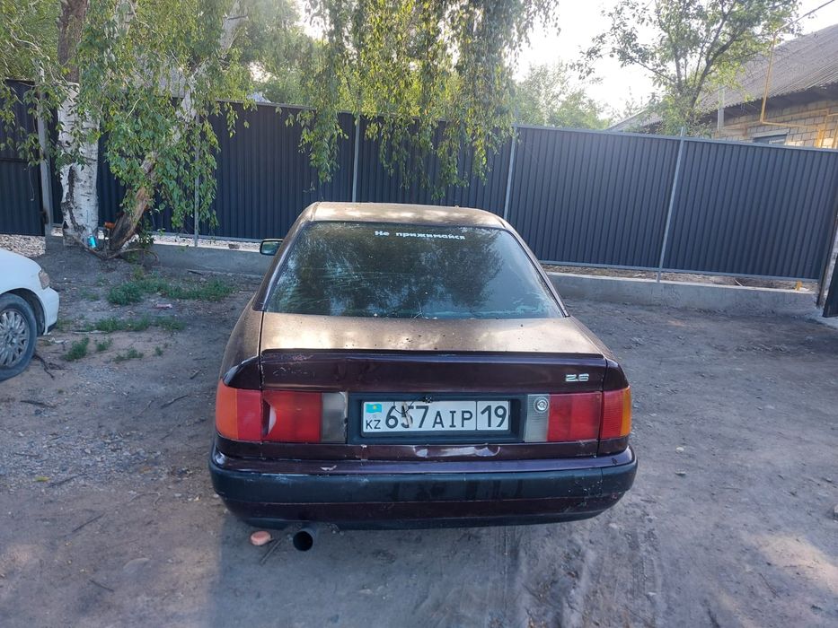 Продам Ауди 100 С4  срочно