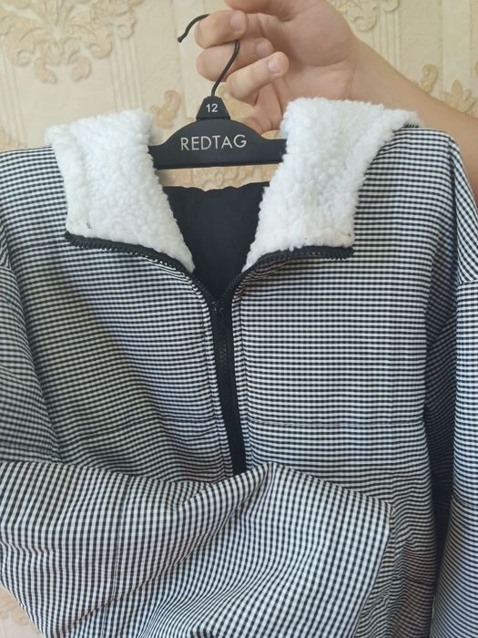 Осенняя куртка, в отличном состоянии