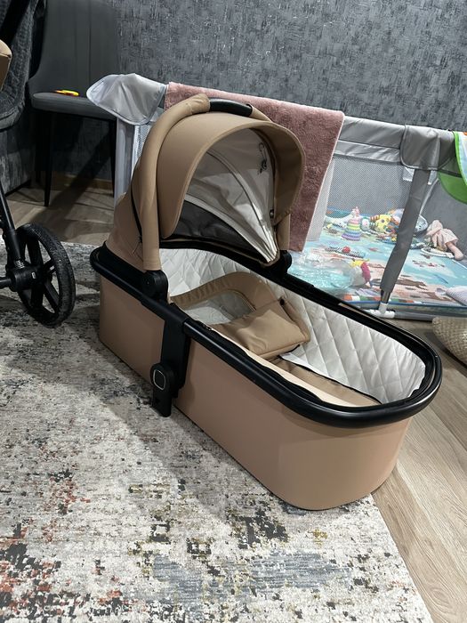 Продам коляску 2в1