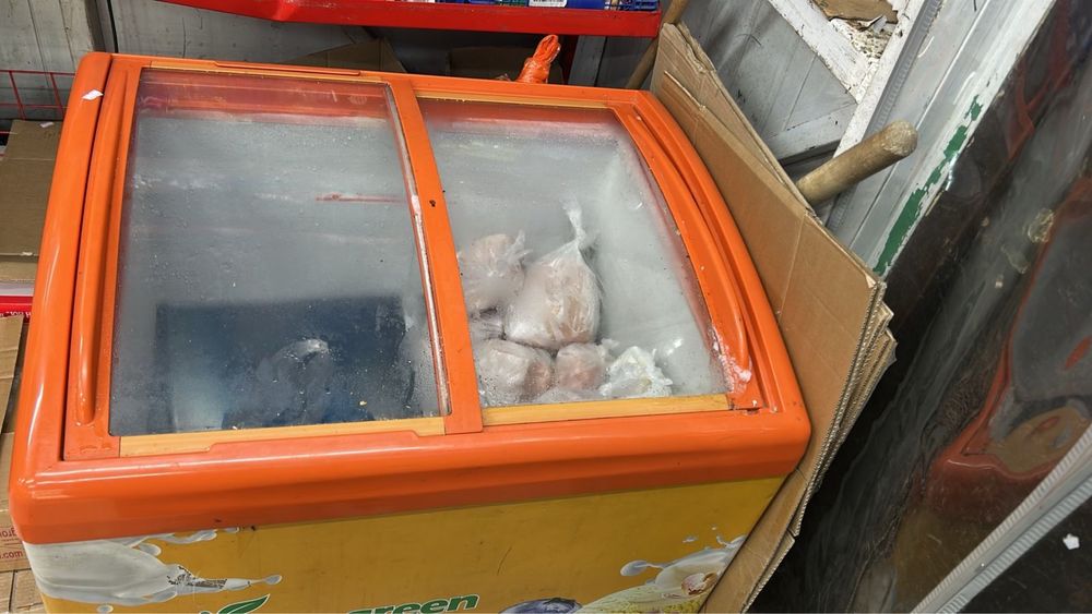 Морозильник продам
