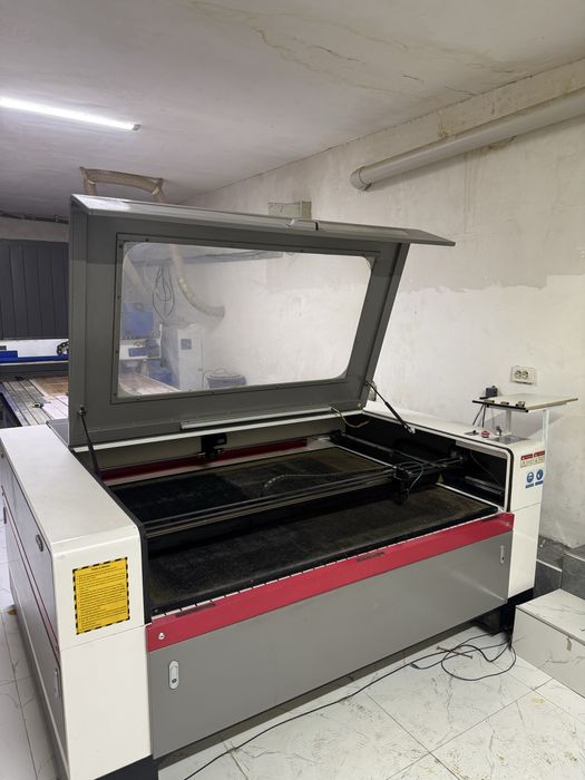 Лазерный станокк