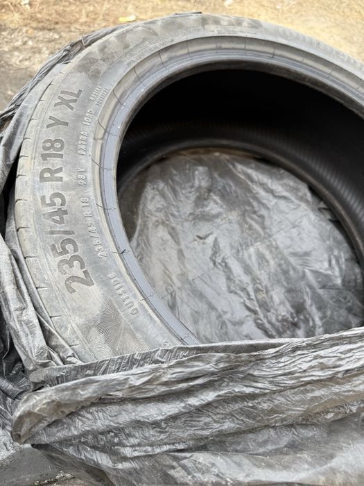 Продам шины 235/45/18