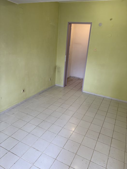 Дава се под наем Магазин в София, Люлин 3 - 18 кв.м за 350 € - Снимка #2