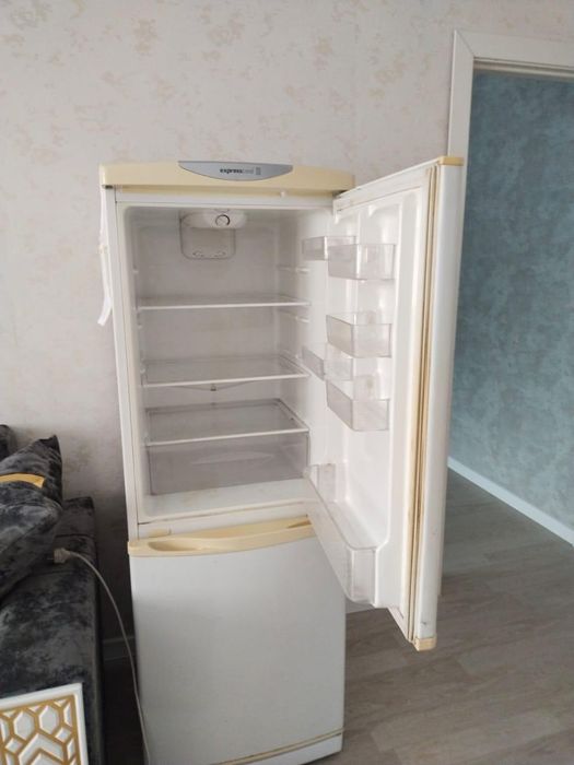 Холодильник продам