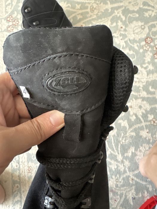 Берцы н замша  новые