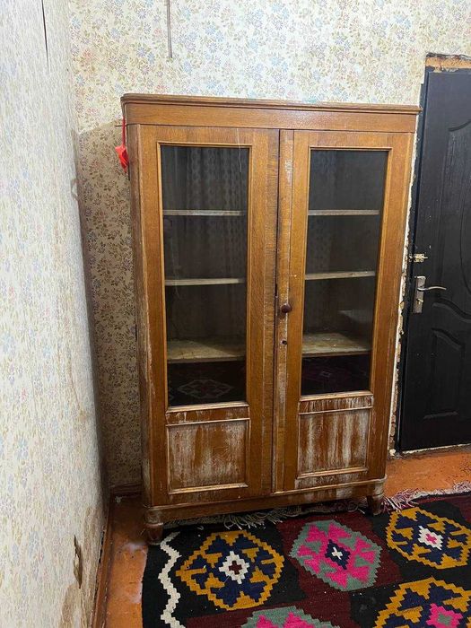Книжный шкаф б/у советский