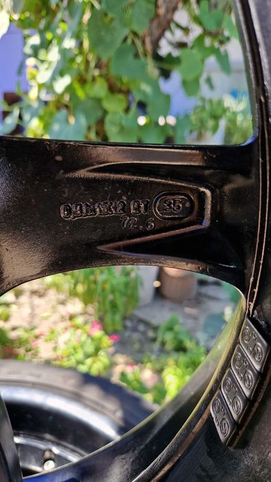 BMW  спорт пакет 19 цола 255/35/19 8,5J и 9,5J ET35 5×120