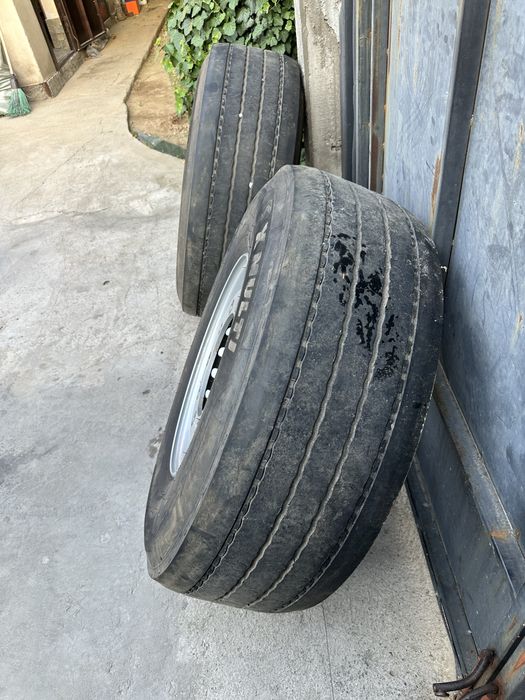 385/65 r22.5 Michelin с дисками