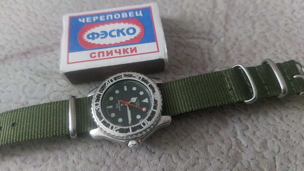 Часы Дайверские 100 м.