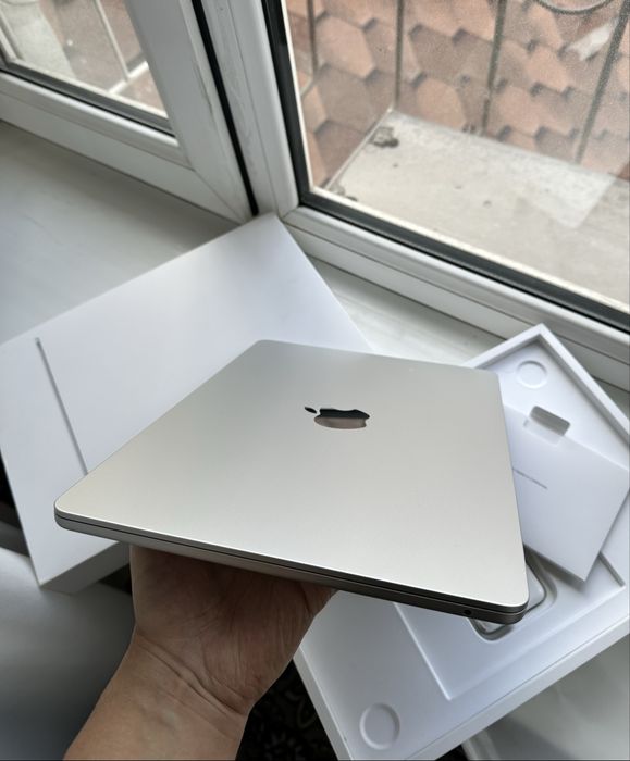 MacBook Air M2 Silver 8/256GB 95%