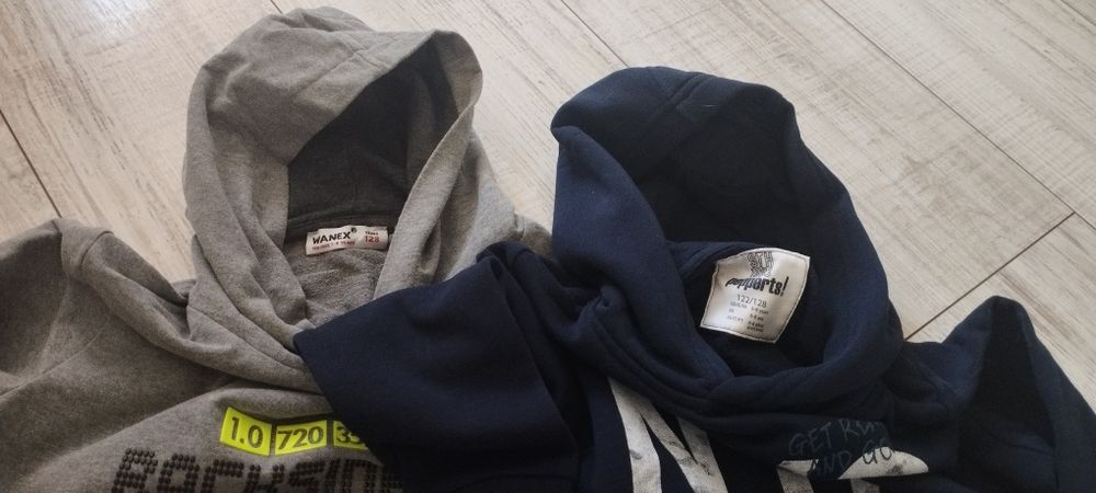 Суичъри 3 броя за 15лв. размер до 128см или 8години