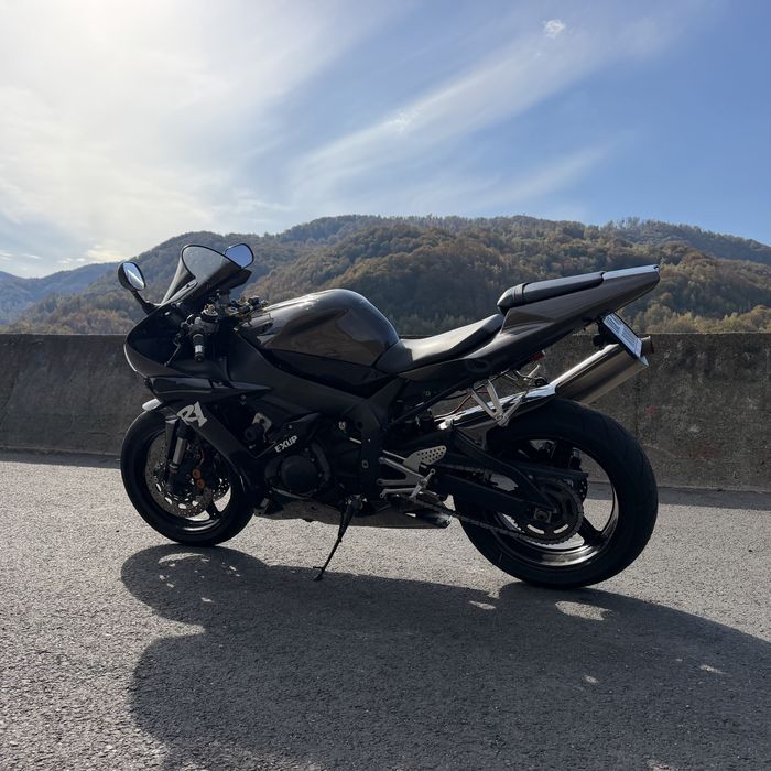 Yamaha R1 RN09 2002
