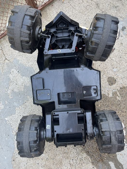 Акумулаторна детска количка