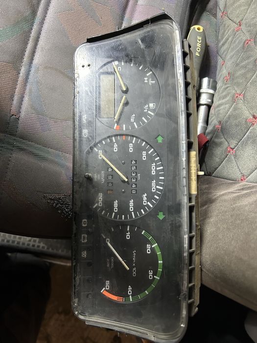 Продам щиток приборов