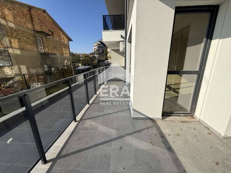 Продава се Двустаен апартамент в Варна, Изгрев - 78 кв.м за 903 €/кв.м - Снимка #8