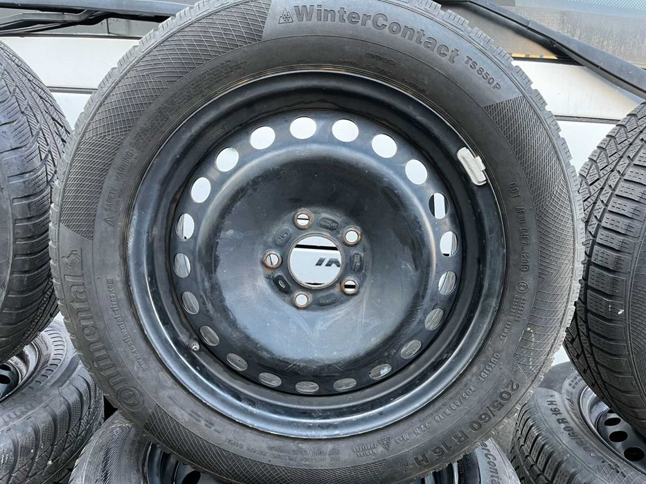 Set complet roti iarna Ford Focus 205 60 R 16 Bridgestone/Continental