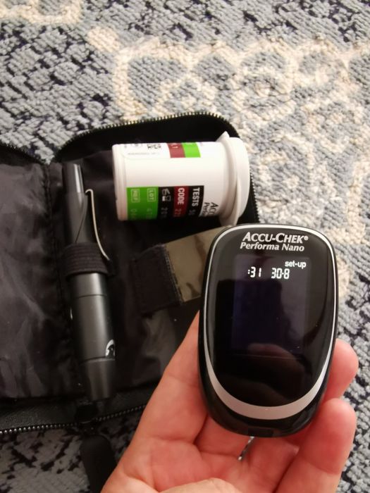 Глюкометр Accu-Chek