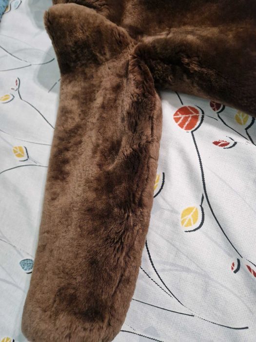 Haine de blana de urs vintage, de dama - Intreprinderea Oradea R.S.R.
