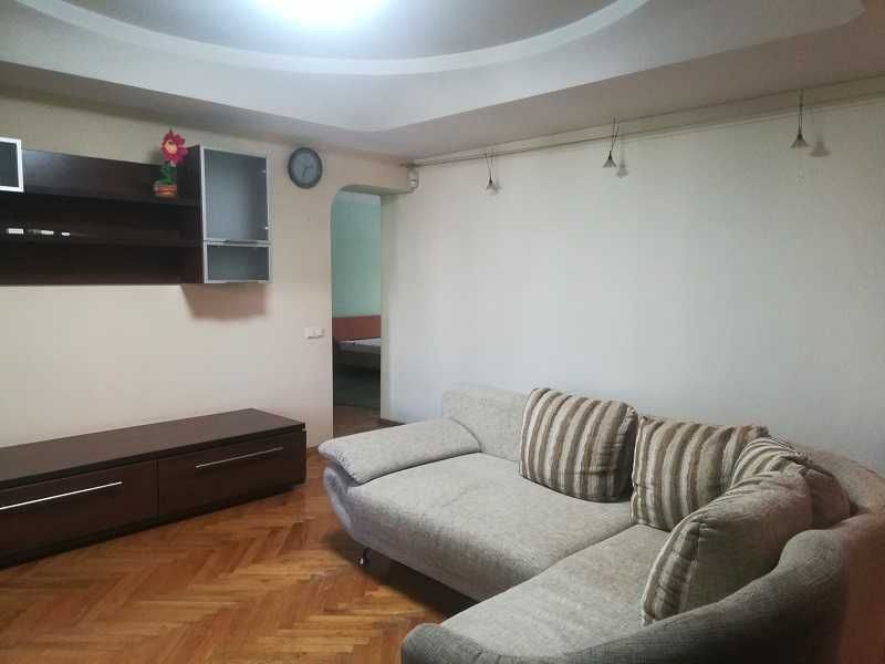 Двустаен имот в кв.Зона Б-18