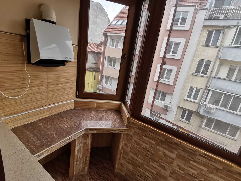 Дава се под наем Двустаен апартамент в Бургас, Възраждане - 78 кв.м за 200 € - Снимка #13