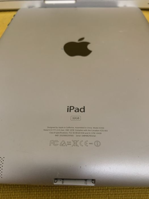 2 macbook 2 ipads si iphone 6s