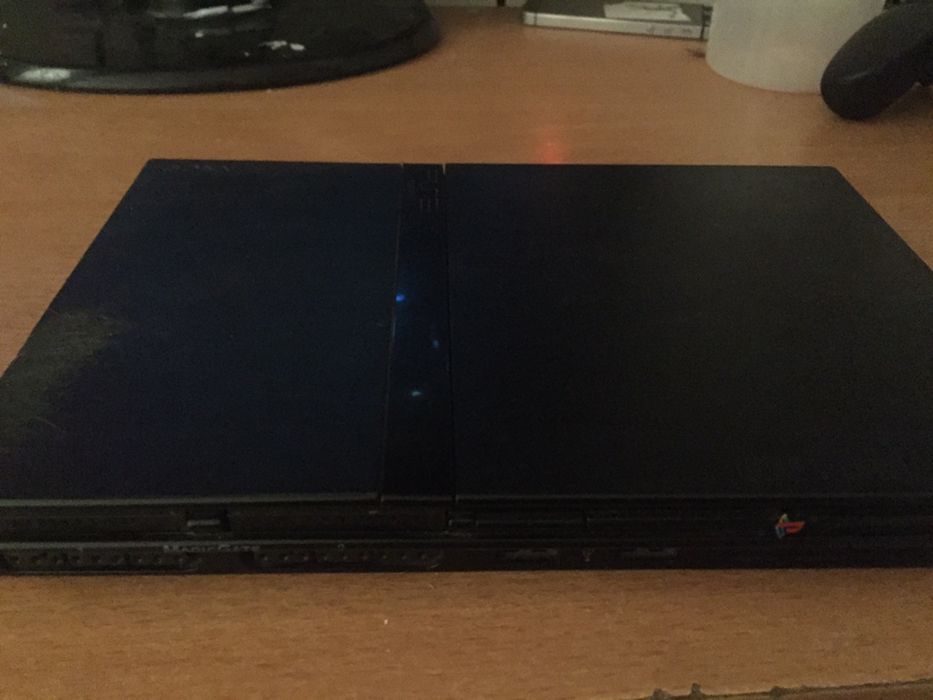 Срочно продам Playstation 2!