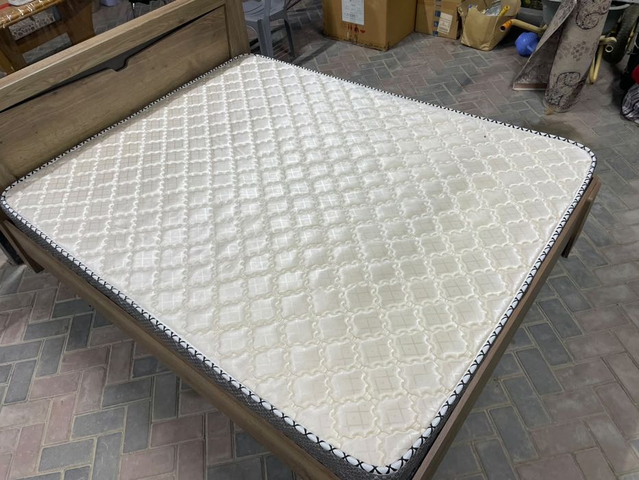 Кровать двуспальная 175х210