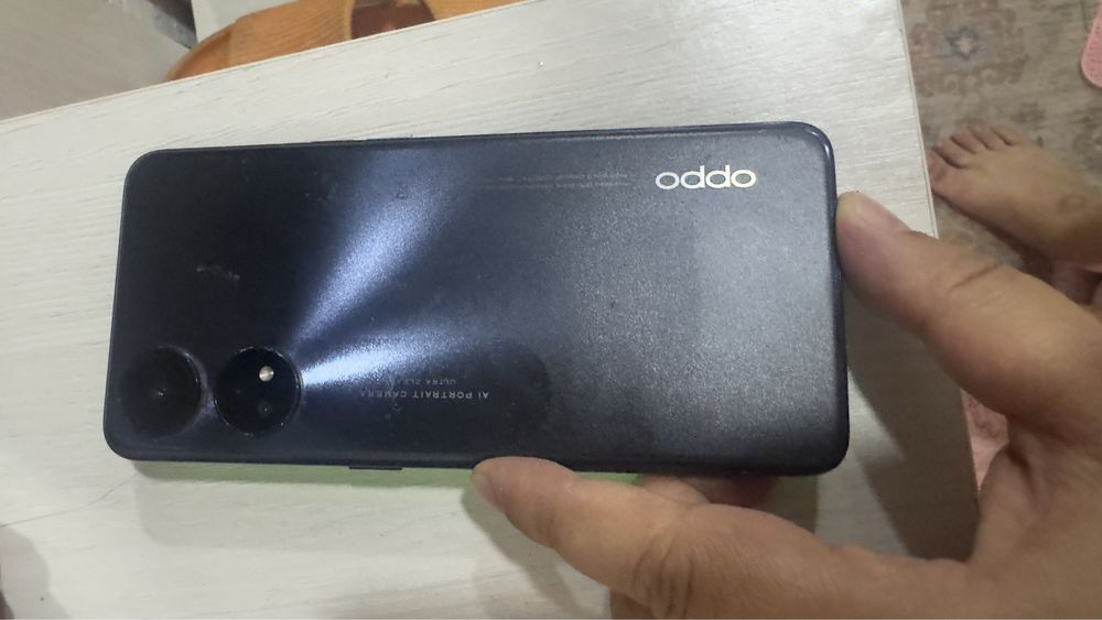 Oppo срочно продам смартфон гаджет
