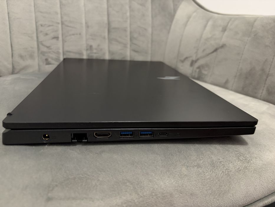 Laptop Acer Nitro V 15 – Ca Nou – 2.700 Lei Negociabi