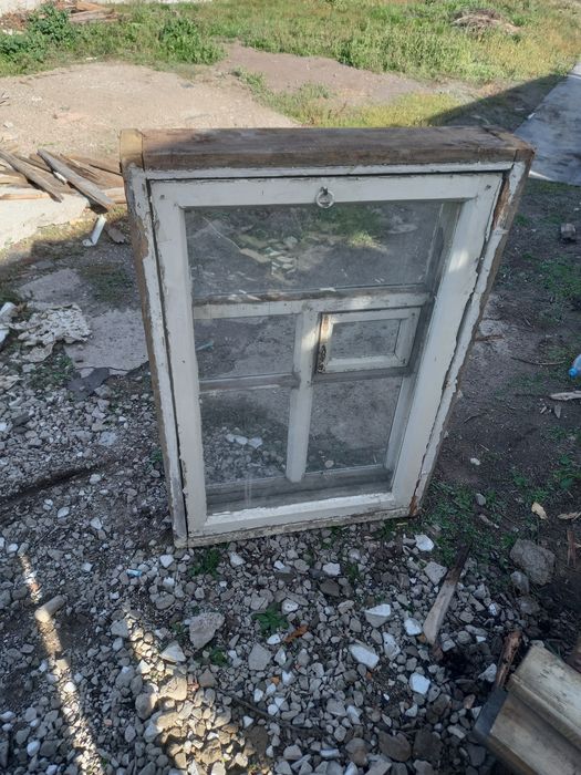 Деревянный окно двухпокетный