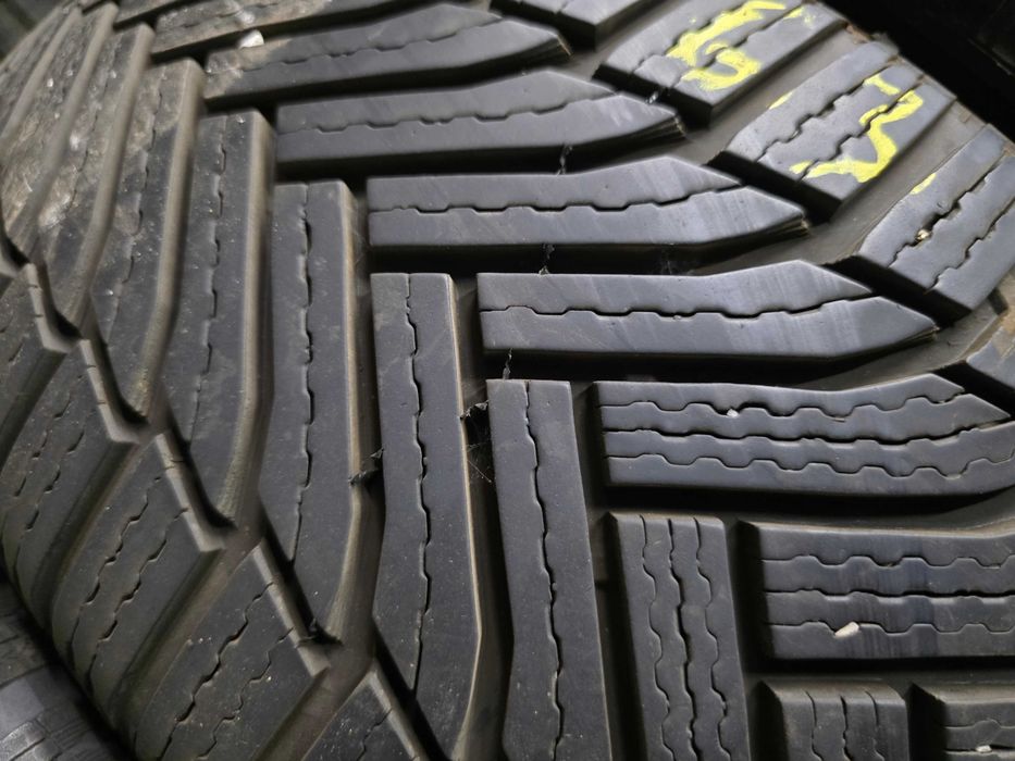 2бр Зимни гуми 225 55 16 - Michelin - DOT 2023