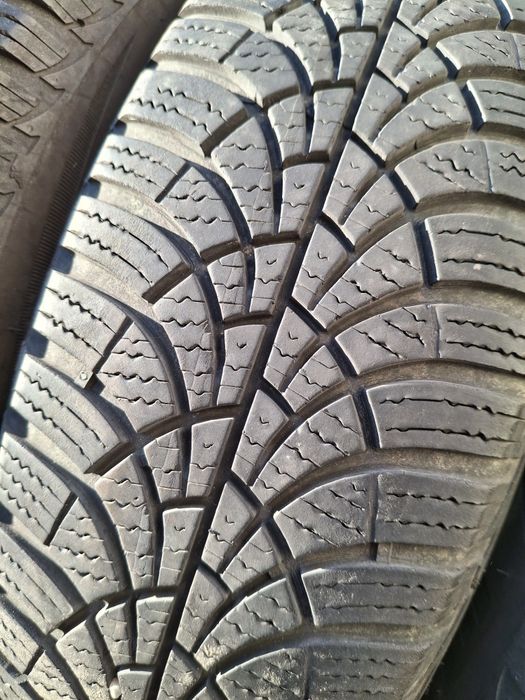 4 Anvelope de iarnă 175 70 r14 Goodyear