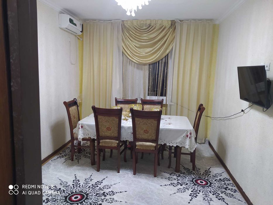 Стол и стулья 6 шт