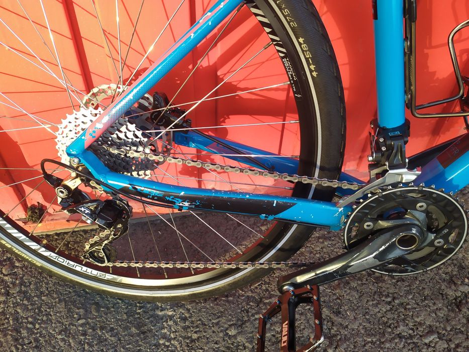 Продам Cube acid 27.5