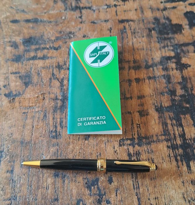 химикалка Сапи Sapi малка елегантна позлатена и черна Италия в кутия