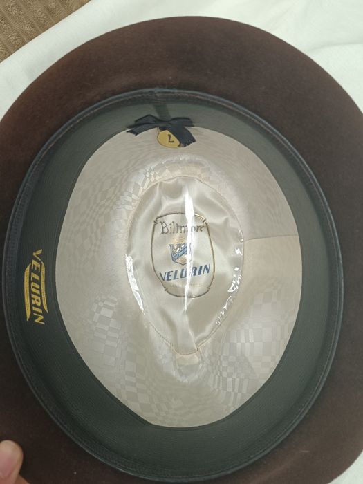 Pălărie maro bărbătească